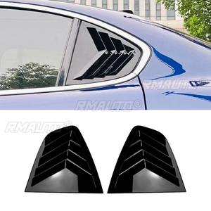 Garniture de fenêtre triangulaire arrière de type « Shark Cheek » pour Alfa Romeo Giulia 2015+ – Cache de garniture de fenêtre latérale arrière – Accessoires automobiles - Product Image 1
