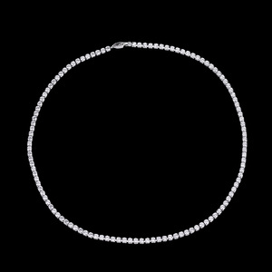 Collier chaîne tennis en acier inoxydable plaqué or et serti de pierres |   Zircone cubique |   Bijoux unisexes tendance, hypoallergéniques, luxueux et inaltérables - Product Image 5