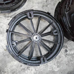 EN124 B125 rond encastré <span class=keywords><strong>fonte</strong></span> <span class=keywords><strong>ductile</strong></span> couvercle de trou d'homme béton ciment rembourrage installations routières sécurité routière prix - Product Image 6