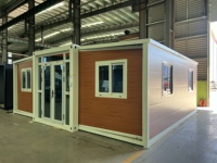 Maison conteneur modulaire durable de 20 pieds et 40 pieds pour boutique et kiosque, idéale pour le commerce de détail mobile et les marchés extérieurs