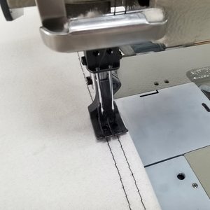 Máquina de Coser Computarizada de Doble Aguja Sincrónica RN-4420D con Corte Automático de Hilo para <span class=keywords><strong>Tapicería</strong></span> de Sofás y Asientos de Automóvil - Product Image 5