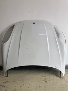 Capot de voiture d'origine 95B823031LY 95B823031JY Peinture d'origine usagée Pièce de carrosserie en gros Capot moteur pour <span class=keywords><strong>Porsche</strong></span> <span class=keywords><strong>Macan</strong></span> 2019 à 2023 - Product Image 2