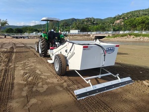 Machine de nettoyage de plage <span class=keywords><strong>diesel</strong></span> robuste en acier attaché au tracteur Nouveau <span class=keywords><strong>produit</strong></span> environnemental pour l'enlèvement des ordures Herbe de mer - Product Image 3