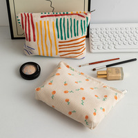 Sac de rangement cosmétique en velours côtelé pour femmes, grande capacité, en gros, sac de maquillage en velours côtelé floral, pochette zippée pour les voyages