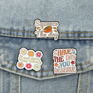 Spille Smaltate con Citazione Ispirazionale 'Have the Day You Deserve', Distintivi 'Squeeze the Day', Badge per Zaino, Gioielli Regalo - Product Image 1