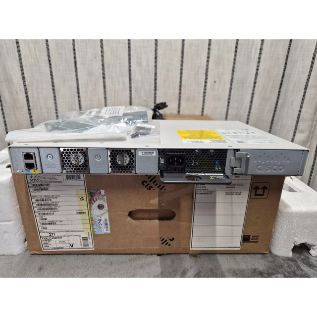 C9200L-24P-4X-A Cisco Switch Catalyst 9200L 24-port PoE+ 4x10G Uplink Switch