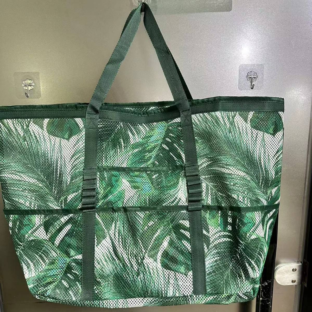 สีเขียว