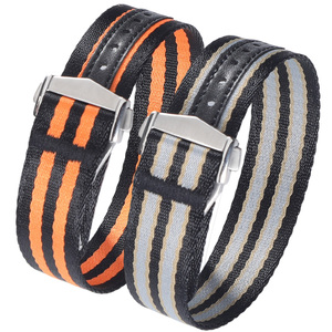 <span class=keywords><strong>Bracelet</strong></span> <span class=keywords><strong>de</strong></span> <span class=keywords><strong>montre</strong></span> <span class=keywords><strong>de</strong></span> luxe 20mm 22mm en nylon tissé chevron avec <span class=keywords><strong>boucle</strong></span> déployante, style ceinture <span class=keywords><strong>de</strong></span> sécurité, <span class=keywords><strong>bracelet</strong></span> <span class=keywords><strong>de</strong></span> poignet rayé - Product Image 1