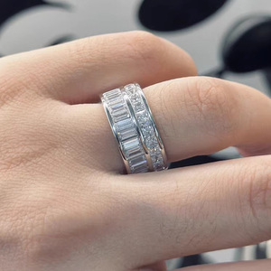 Anello Minimalista Scintillante per Donne, Elegante Gioiello da Dito alla Moda - Product Image 3
