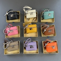 Dompet Koin Kompak Kulit Sapi Asli Motif Manik-Manik, Unisex, Sederhana, Lembut, Portabel, Bisa Digantung di Leher, Untuk Lipstik & Makeup
