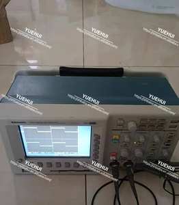 <span class=keywords><strong>Tektronix</strong></span> <span class=keywords><strong>TDS</strong></span> 3052B 2-Kanal 500 MHz 5GSs Digital oszilloskop - Product Image 2