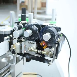 Machine d'étiquetage de bouteilles rondes entièrement automatique de bureau à grande vitesse, équipement d'étiquetage auto-adhésif pour sauce soja et vinaigre en plastique - Product Image 6