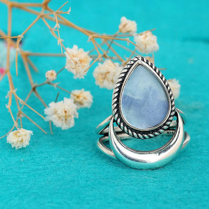 Anello a Goccia d'Acqua con Bordo Intrecciato, Gioiello Vintage Blu Cielo per Donna, Accessorio Moda per Uso Quotidiano - Product Image 5