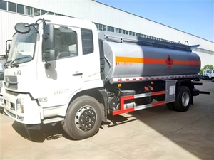 Prix avantageux pour un camion-citerne de 15000 litres pour le stockage d'huile et de carburant - Product Image 3
