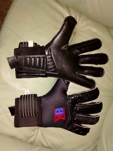Gants de gardien de but de football professionnels personnalisés avec logo, hybrides, à coutures inversées, protection des doigts, matériaux PU, vente en gros - Product Image 2