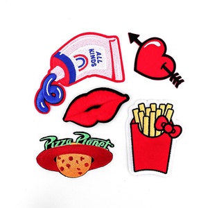 Tùy Chỉnh Mùa Hè Logo Thêu Vá Bảo Vệ Môi Trường Ánh Sáng Bông Và Nhựa Con Chó Vá Với Sequins Trang Trí - Product Image 1