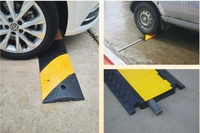 Rampe de protection de câbles 3 canaux jaune et noir sur mesure, en caoutchouc robuste, pour la sécurité routière