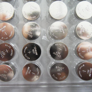 Batteria a Bottone SR521SW SR521W SR521 <span class=keywords><strong>AG10</strong></span> 1.55v Ossido di Silicio Serie SR per Orologi - Product Image 1