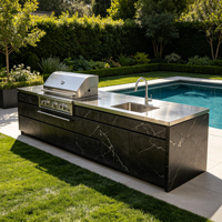 Ensemble de cuisine extérieure moderne et minimaliste, durable, avec armoires en acier inoxydable laqué noir, robinet, crédence, charnières, barbecue intégré et évier