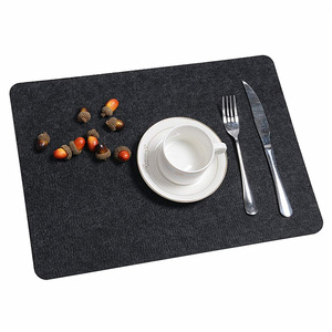 <span class=keywords><strong>Sous</strong></span>-verres en <span class=keywords><strong>feutre</strong></span> de conception classique carrée, écologiques, antidérapants, résistants à la chaleur, lavables, avec logo personnalisé, pour la salle à manger - Product Image 4