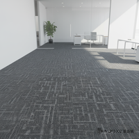 Tapis en briques directement de l'usine 50x50 Boucle en polypropylène écologique antidérapant insonorisant pour hôtel chambre bureau