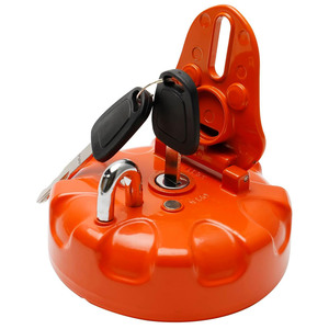 Porte-clés mural en plastique orange avec serrure et clés pour l'organisation du rangement du garage - Product Image 1