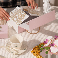 Boîte cadeau personnalisée de luxe avec poignée en métal, boîte à dragées en carton pour mariage, boîte à bonbons portable, emballage souvenir pour anniversaire ou fête
