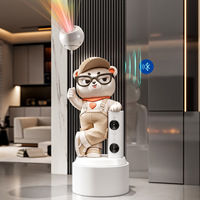 Grande décoration de salon sur pied de style dessin animé avec projecteur ciel étoilé, haut-parleur Bluetooth et motif ours peint à la main