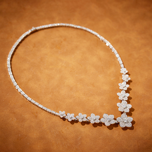 Colar <span class=keywords><strong>Floral</strong></span> Branco de Alta Qualidade, Acessório Estiloso para Casamentos e Banquetes Femininos - Product Image 2