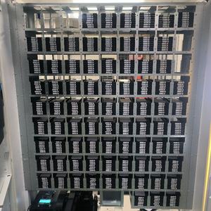 Venta caliente comercial completamente automático autoservicio de alta tecnología UV impresión personalizada caja del teléfono móvil máquina expendedora - Product Image 4