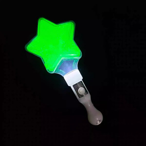 Bâton lumineux LED en forme <span class=keywords><strong>d</strong></span>'étoile scintillante – Idéal pour les concerts, les fêtes et les <span class=keywords><strong>d</strong></span>écorations de festivals - Product Image 4