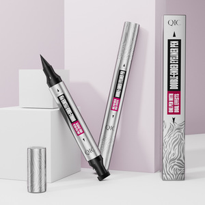 Nouveau stylo eyeliner triangulaire imperméable, résistant à la transpiration et aux bavures, tube <span class=keywords><strong>argenté</strong></span>, double embout, eyeliner liquide 2-en-1 - Product Image 4