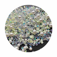 Mélange de perles de 8 couleurs avec paillettes Résine Strass Faux Perles Saupoudrer Mixte