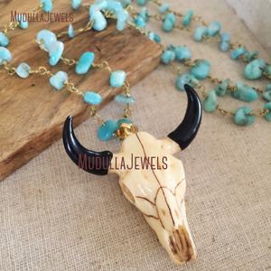 Collar NM11159 con Calavera de Ganado, Cuentas de Turquesa, Collar de Rosario, Collar con Cabeza de Toro, Calavera de Búfalo, Collar con Cuernos Largos - Product Image 4