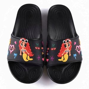 Zapatillas de mujer personalizadas de estilo a la moda <span class=keywords><strong>Karol</strong></span> <span class=keywords><strong>G</strong></span>, sandalias de <span class=keywords><strong>playa</strong></span> de estilo a la moda, cómodas Zapatillas de casa - Product Image 1