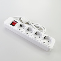 Multiprise électrique OEM ODM UE 3 prises 10A pour usage industriel et hospitalier, rallonge avec longueur de câble personnalisable pour la vente en gros