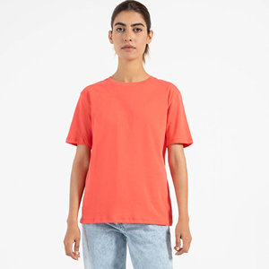 T-shirt pour femme en coton 100% personnalisé avec logo, décontracté, respirant, ample, coupe ample, tissu de haute qualité 180 GSM - Product Image 3