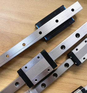 Guías Lineales con Rodamientos de 12 mm, Riel de Fábrica para Impresora 3D - Product Image 4