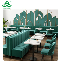 Ensemble de chaises et de tables de restaurant en velours à usage commercial pour cafés et restaurants