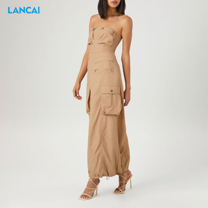 Nouveau design femmes Tube Maxi Dress sans bretelles sans manches Cargo poches à rabat bouton fermeture avant dissimulé dos fermeture éclair tenue décontractée - Product Image 6
