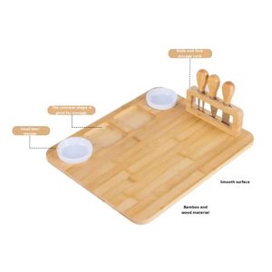 Ensemble de planches à fromage carrées en bambou avec 4 couverts pour servir du pain, des fruits, des légumes, plateau de style occidental - Product Image 4