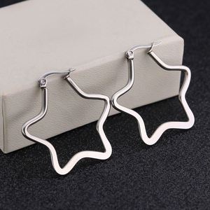 Boucles d'oreilles créoles plates en acier inoxydable avec étoile à cinq branches et grand rectangle géométrique creux pour femme - Product Image 3