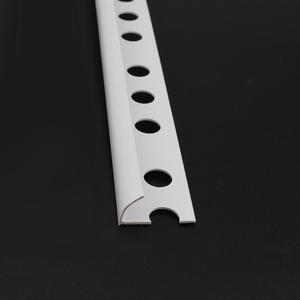 ETT-8, RAITTO, Perfil de PVC de 8mm con Borde Redondo para Azulejos, Protector de Esquinas y Bordes Exteriores - Product Image 1