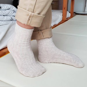 Chaussettes côtelées douces pour bébé et chaussettes antidérapantes pour tout-petit en coton avec ajustement breveté à 90 degrés pour plus de confort - Product Image 2