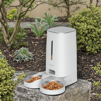 Distributeur de nourriture automatique chronométré alimenté par batterie avec forme de bouteille APP