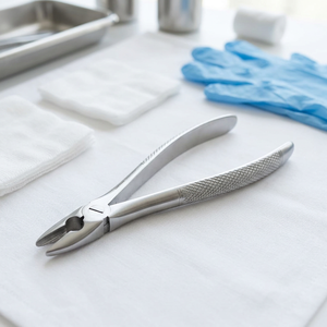 Forceps d'extraction dentaire en acier inoxydable, forceps chirurgical manuel, poignée ergonomique, pince à racine centrale supérieure - Product Image 4