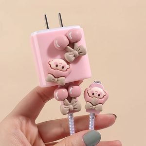 Pour <span class=keywords><strong>Apple</strong></span> <span class=keywords><strong>18W</strong></span> 20W <span class=keywords><strong>chargeur</strong></span> housse de protection dessin animé cerise étui pour <span class=keywords><strong>IPhone</strong></span> 14 13 12 <span class=keywords><strong>11</strong></span> Pro Max XR XS X protecteur de tête de câble de données - Product Image 5