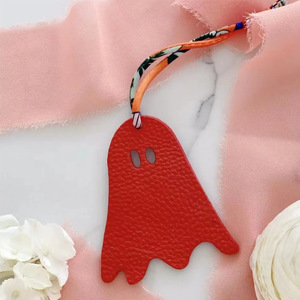 Colgantes de cuero para bolsos de Halloween transfronterizos, dijes de fantasma y diablo para llaves de coche, decoraciones festivas - Product Image 1