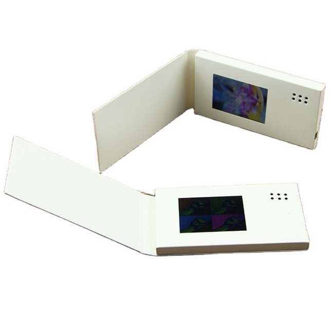 Custom 2.4 Inch White LCD Video Greeting Business Advertising Screen Card Stylish Paper Brochure with Music & Love Style