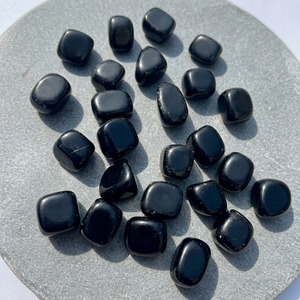 Piedra de obsidiana negra pulida con runas, piedras de obsidiana negra pulida de forma libre, piedra preciosa para decoración del hogar con Feng Shui - Product Image 5